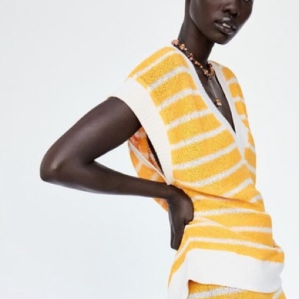 NEW Zara Yellow and White Oversized Striped Sweater Vest